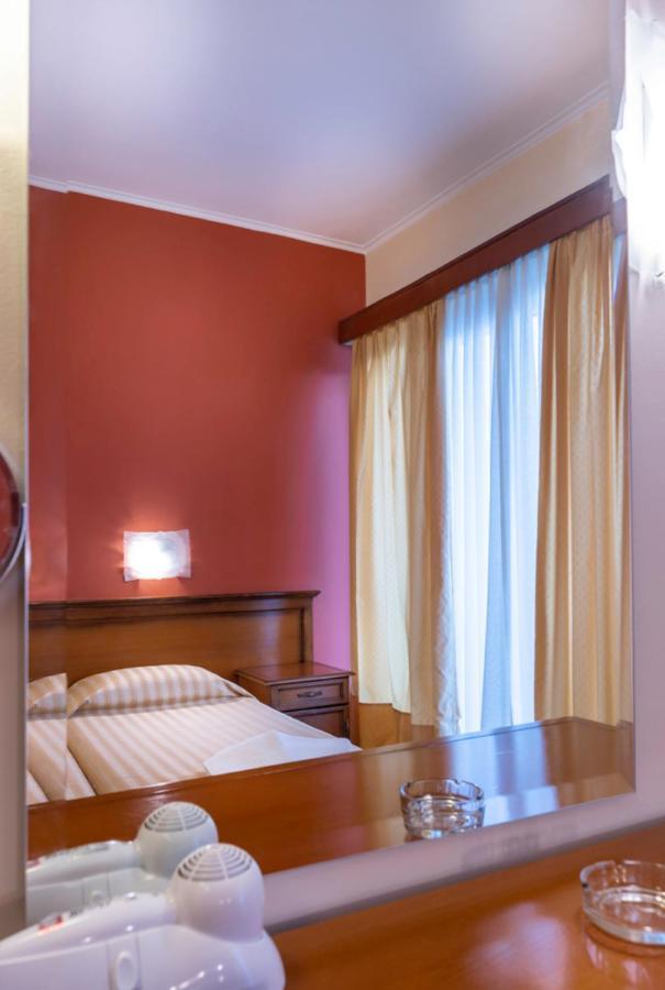 Nefeli Hotel Kavala Bagian luar foto